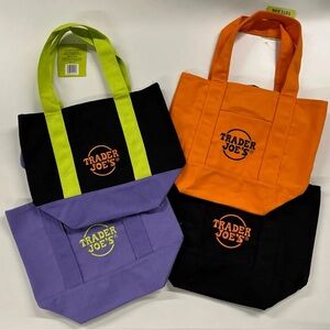 Trader Joe’s Trick or Treat Canvas Tote Bags- Limited Addition Set of 4